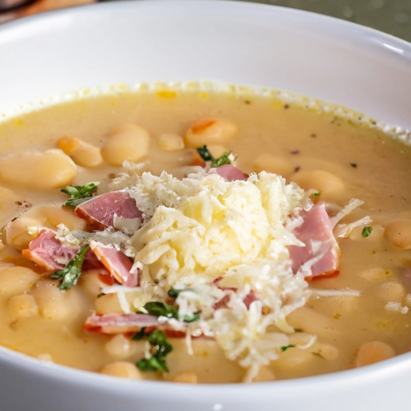 White Bean And Ham Soup Recipe: Hearty And Flavorful
