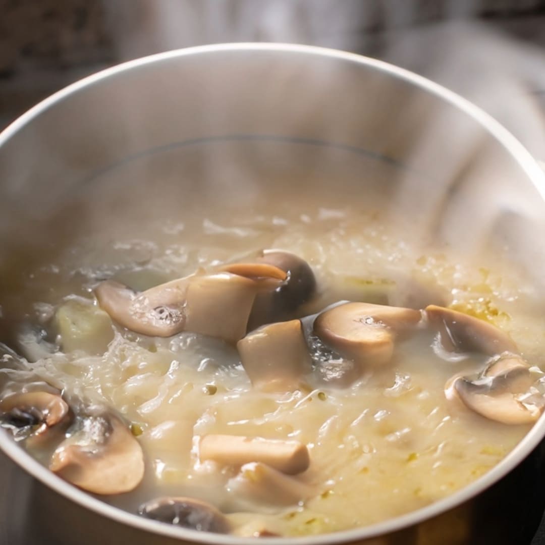 Delicious And Creamy Mushroom Soup Recipe